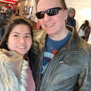 Meet your Posher, Lea l.